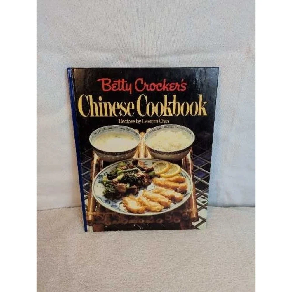 Betty Crocker Chinese Cookbook Recipes by Leeann Chin 1981 Vintage Hardcover